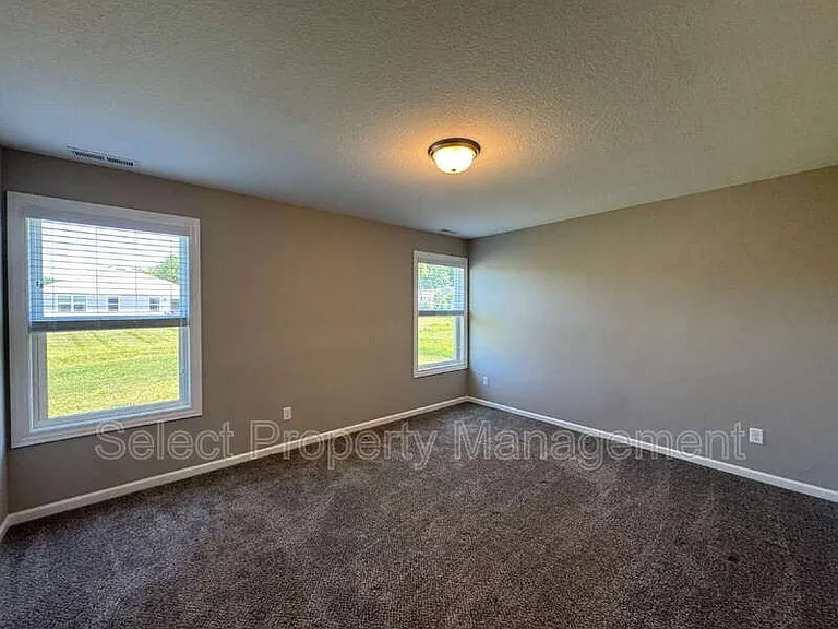 4722 Whittlebury Dr — Photo 20