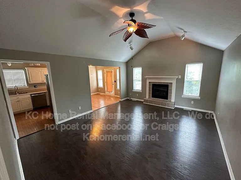 11314 N Lewis Ave — Photo 13