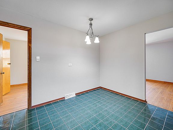 4th image of 126 Strieff Ave #126