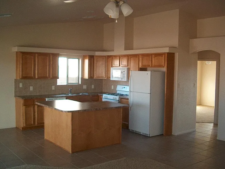 11730 E 28th Pl — Photo 14