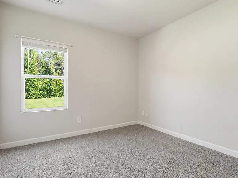 118 Martel Dr — Photo 14