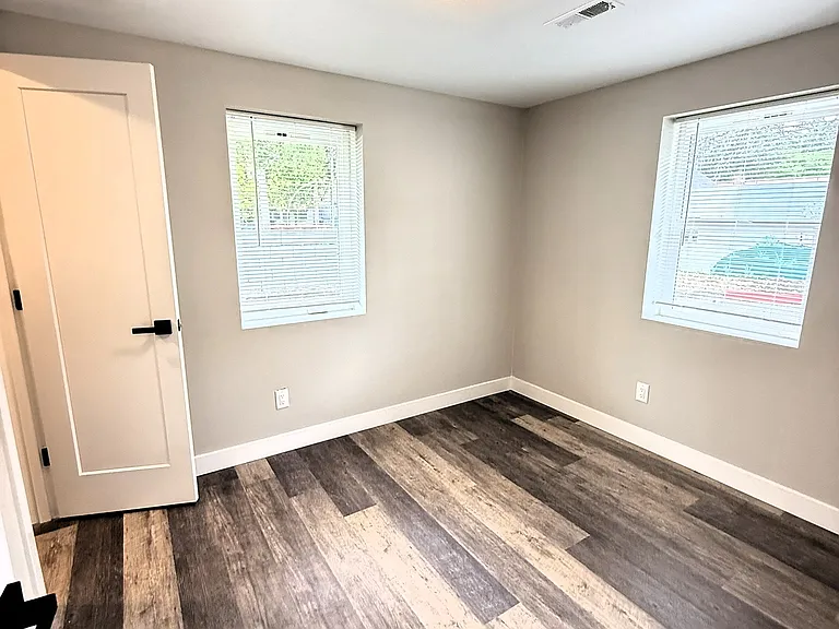 14402 Washington Ave SW #7 — Photo 5