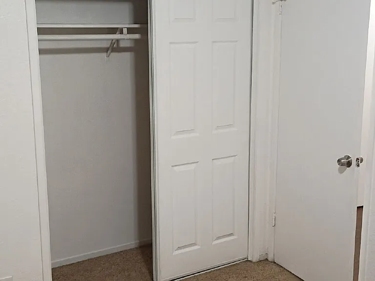 126 N Peppertree St — Photo 6