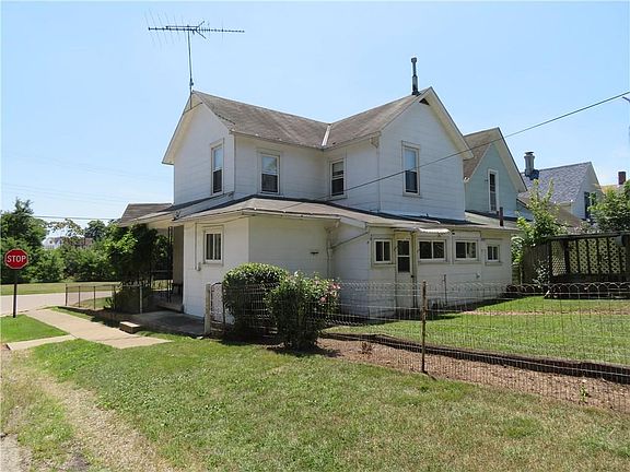 4th image of 246 Laurel Oak St