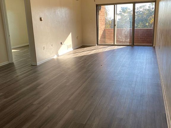2nd image of 128 Stamm Ave #10611065