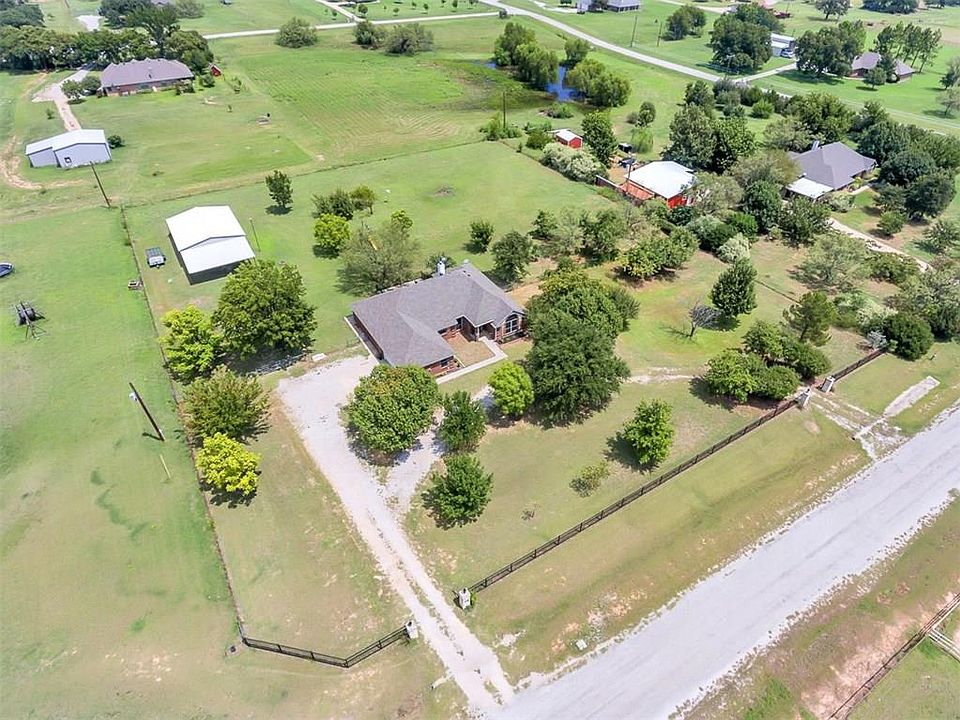 1st image of 138 Brangus Ct