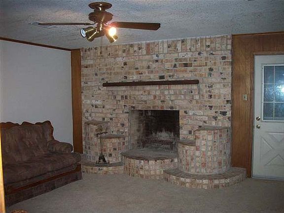 4th image of 3841 Woodrow Dr