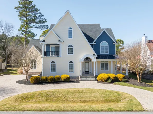 146 E Side Dr, Rehoboth Beach, DE 19971
