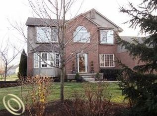 13210 Nine Mile Rd, South Lyon, MI 48178