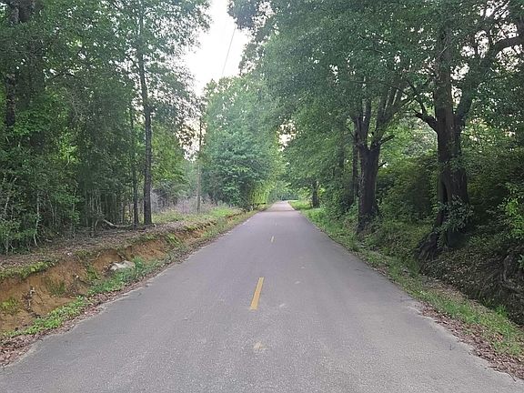 4th image of 62392 Strahan Rd