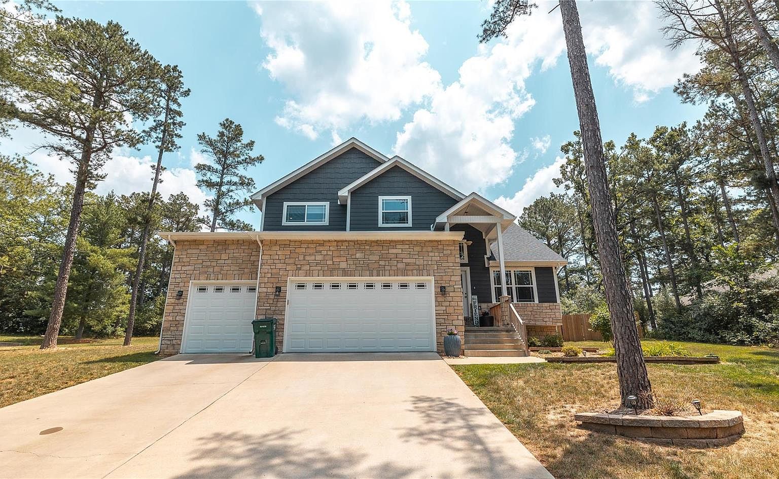 10560 Pine Needle Cir