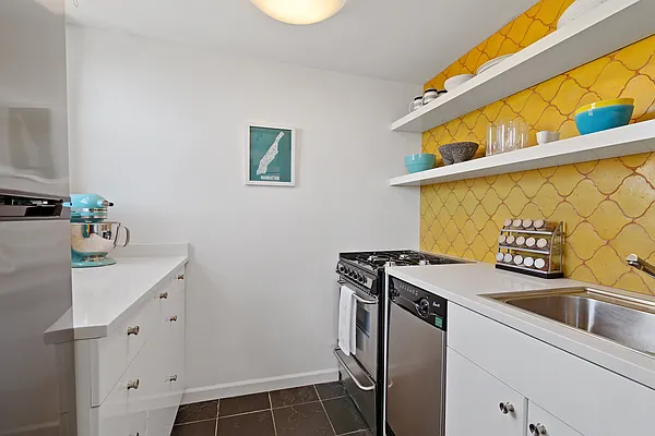 Sold by Corcoran | media 2