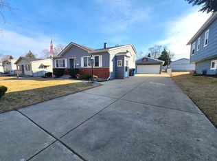 719 Terry Rd, Glendale Heights, IL 60139