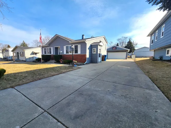 719 Terry Rd, Glendale Heights, IL 60139