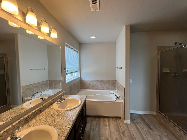 7703 Sangalo Grv — Photo 26