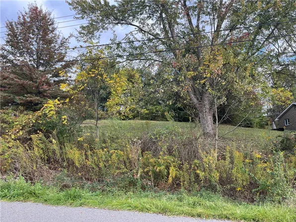 0 Christine Dr, Mc Kees Rocks, PA 15136