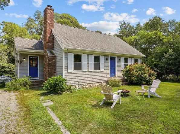 472 Stone Church Rd, Tiverton, RI 02878