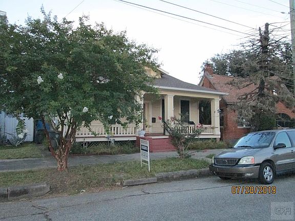 2nd image of 1104 35th St