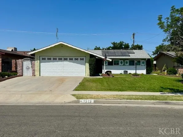 1312 N Mildred St, Hanford, CA 93230