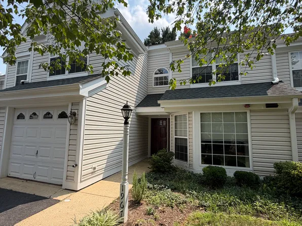 1967 Arbor Ct, Charlottesville, VA 22911