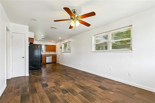 1213 Hesper Ave — Photo 5