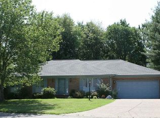 8309 Berry Dr, Evansville, IN