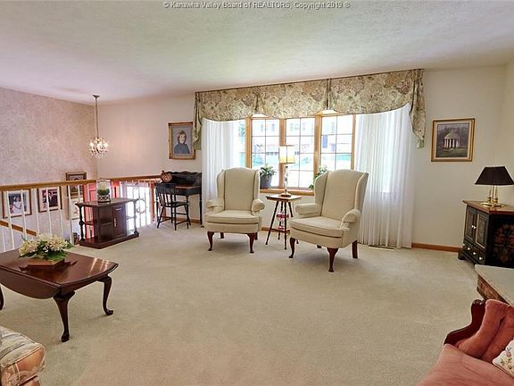 3rd image of 1444 Wilkie Dr