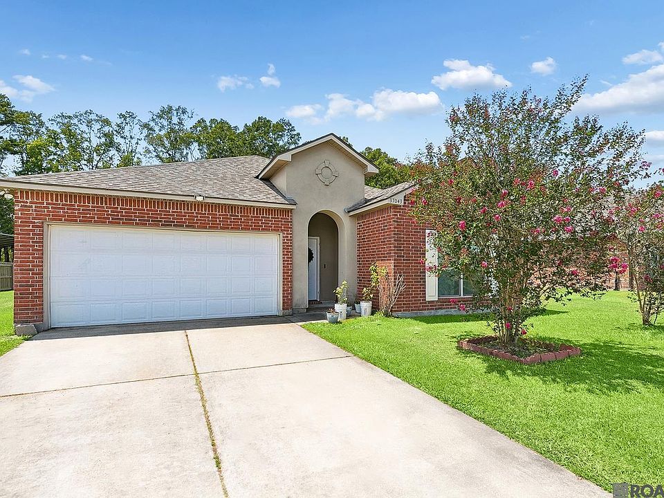 1st image of 37043 Oak Haven Dr