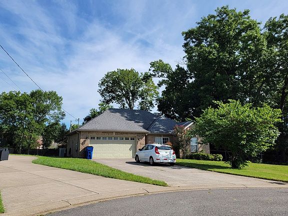 4th image of 230 Mill Creek Ct