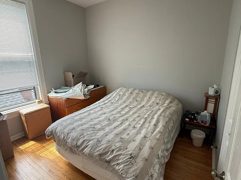 2022 N Seminary Ave — Photo 11