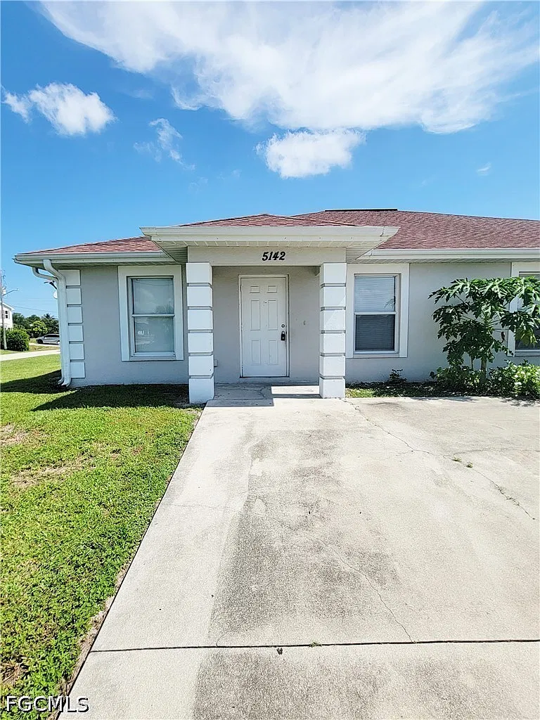 2 bed, 2.0 bath, 2218 sqft, $1,395 — Photo 2
