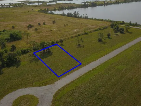12 Satinwood Pl #13, Placida, FL 33946
