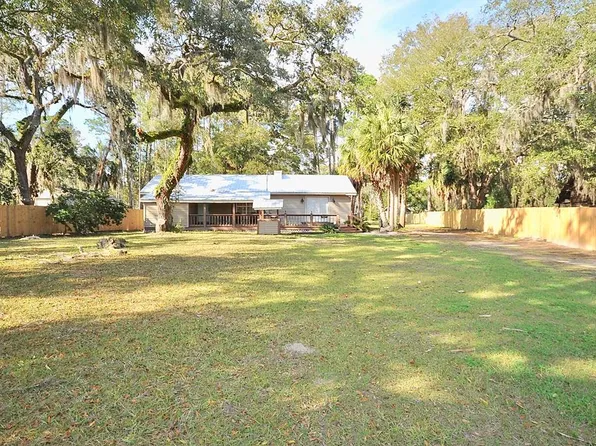 307 2nd Ave NW, Steinhatchee, FL 32359