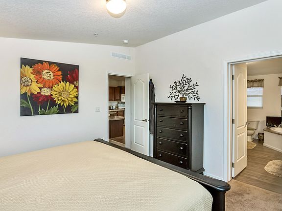 5th image of 22035 W KNUDSON Drive