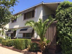 2515 P St, Sacramento, CA