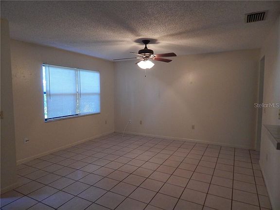 2nd image of 322 Allamanda Dr