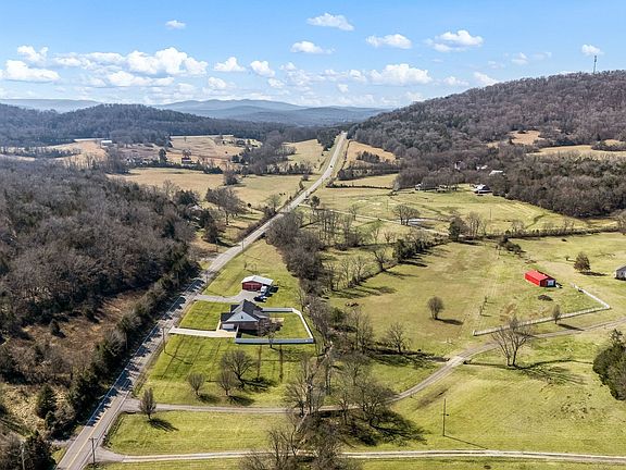 4th image of 555 Old Woodbury Pike