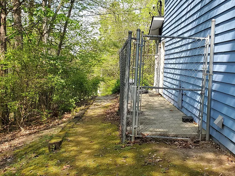 8122 Wiebelo Dr — Photo 32