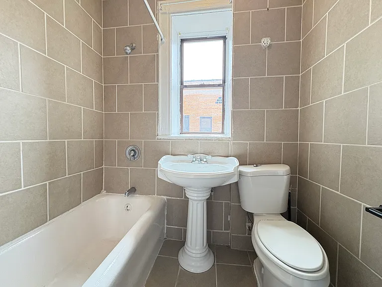 806 Broadway #501 — Photo 12