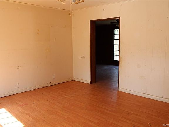 3rd image of 6266 Joyce St