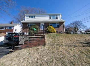 51 Sunset Dr, Woodland Park, NJ 07424