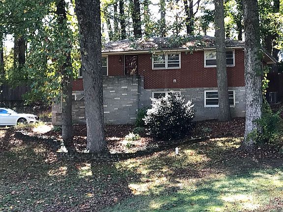 3rd image of 511 N Gilmer Park