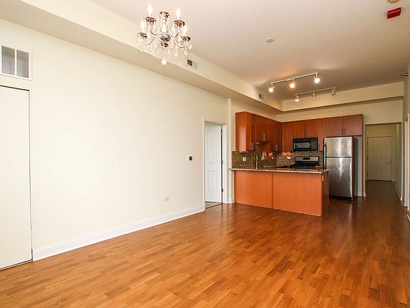 4th image of 1464 S Michigan Ave APT 1807