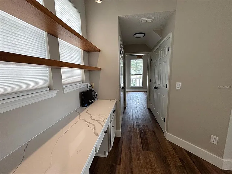 903 Yew Ct — Photo 24