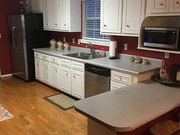 2nd image of 440 Pioneer Trl