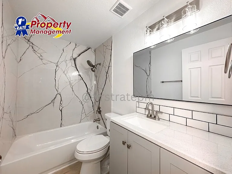 3205 W Rose Hill St — Photo 8