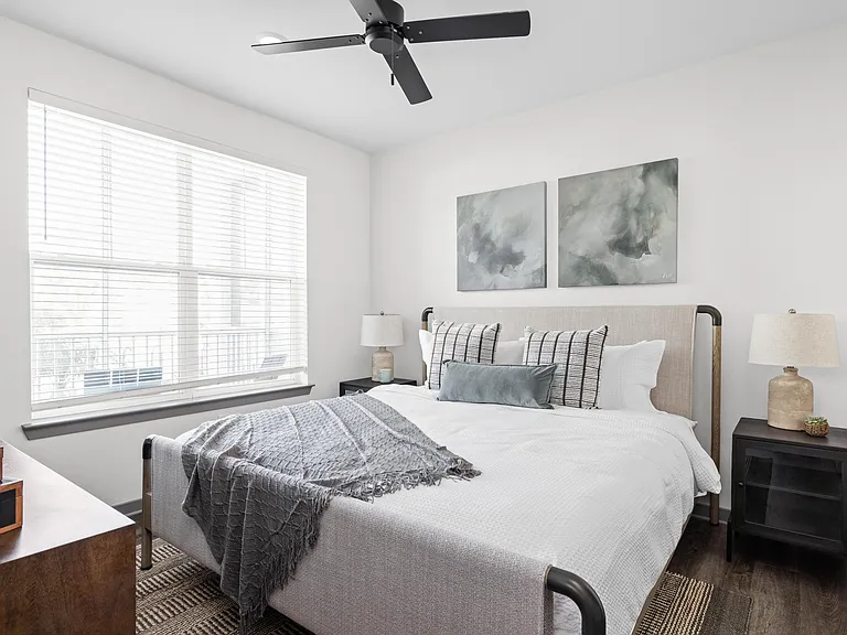 Standard441 Luxury Apartments — Photo 19