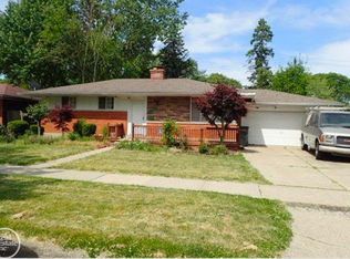 36269 Oakshire St, Clinton Township, MI 48035
