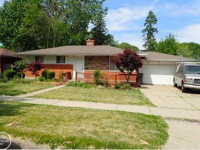 36269 Oakshire St, Clinton Township, MI, 48035