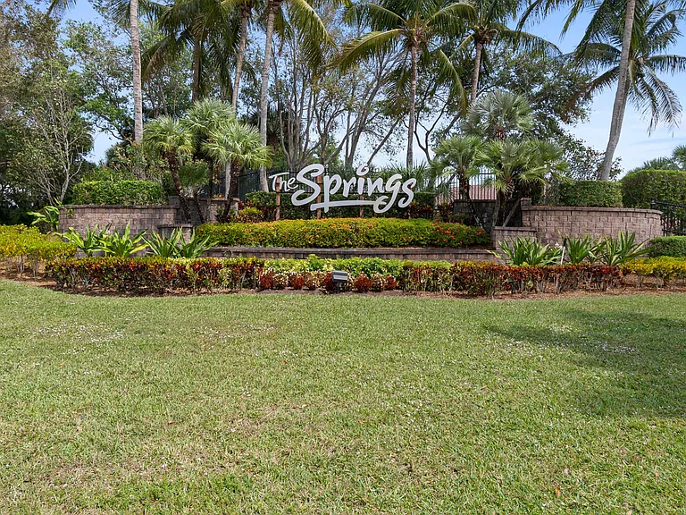 7826 Sienna Springs Dr — Photo 23